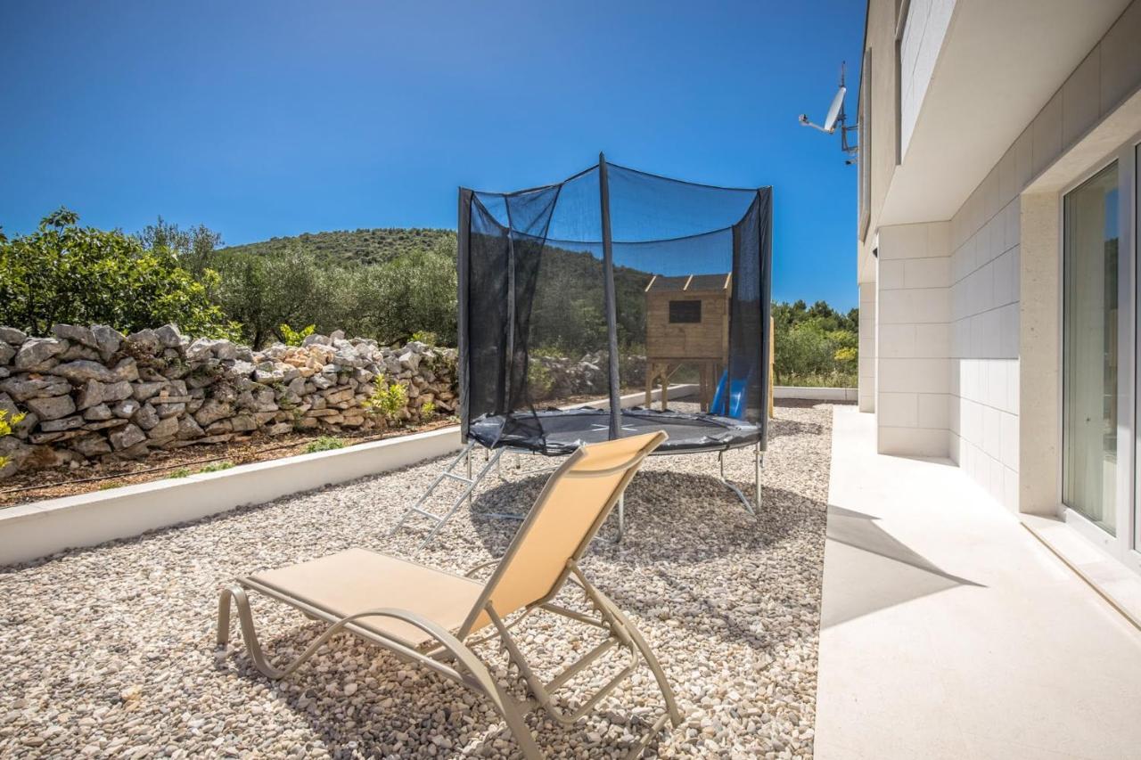 Villa Hileja Marina Εξωτερικό φωτογραφία